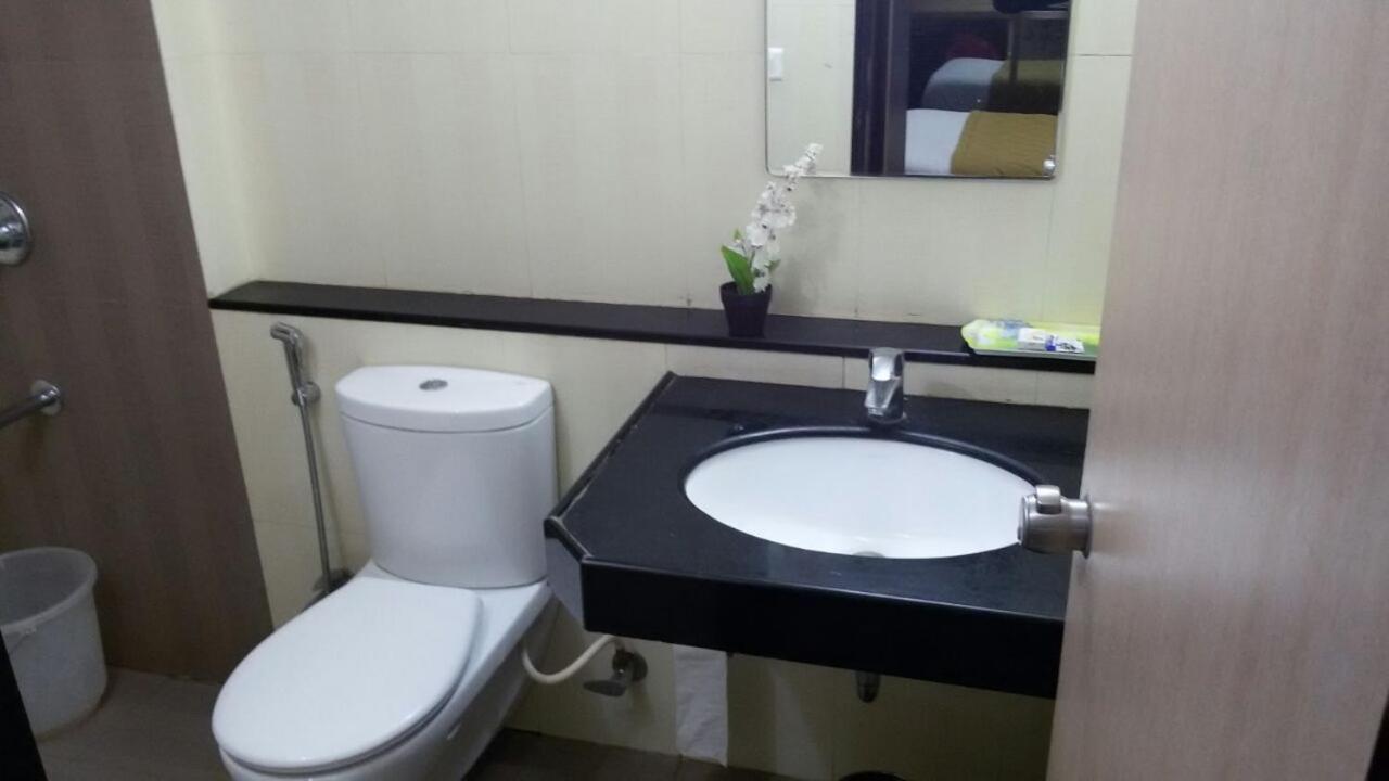 Royal Service Apatment Pimpri-Chinchwad Dış mekan fotoğraf